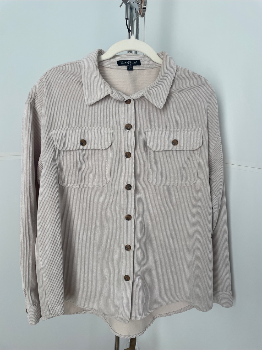 Women’s Velvet Heart Corduroy Oversized Button Down Shirt/ Jacket. Size Large.
